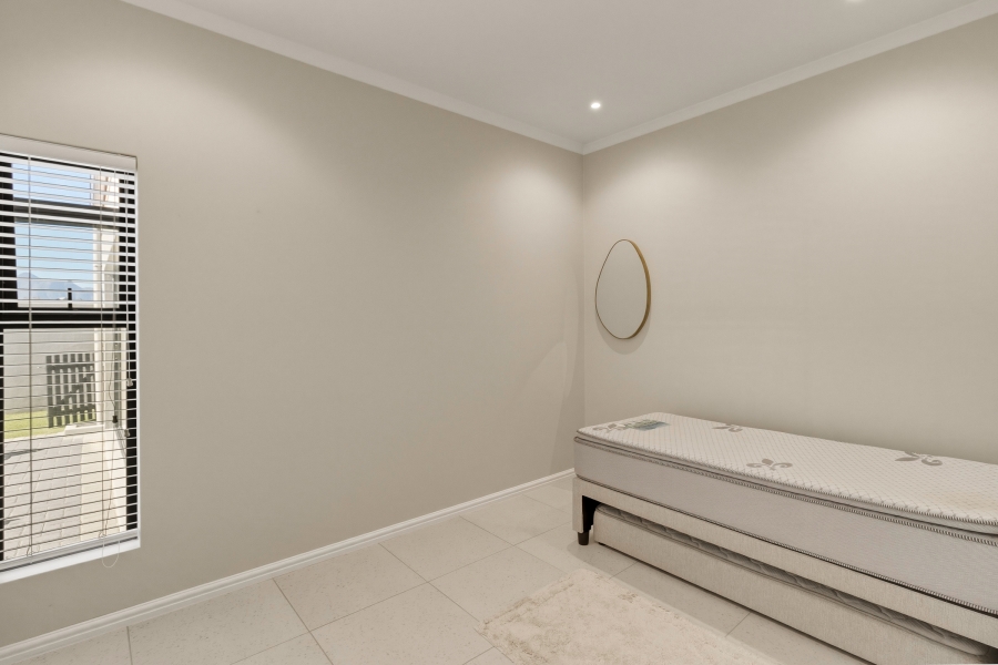 3 Bedroom Property for Sale in Aan de Wijnlanden Western Cape
